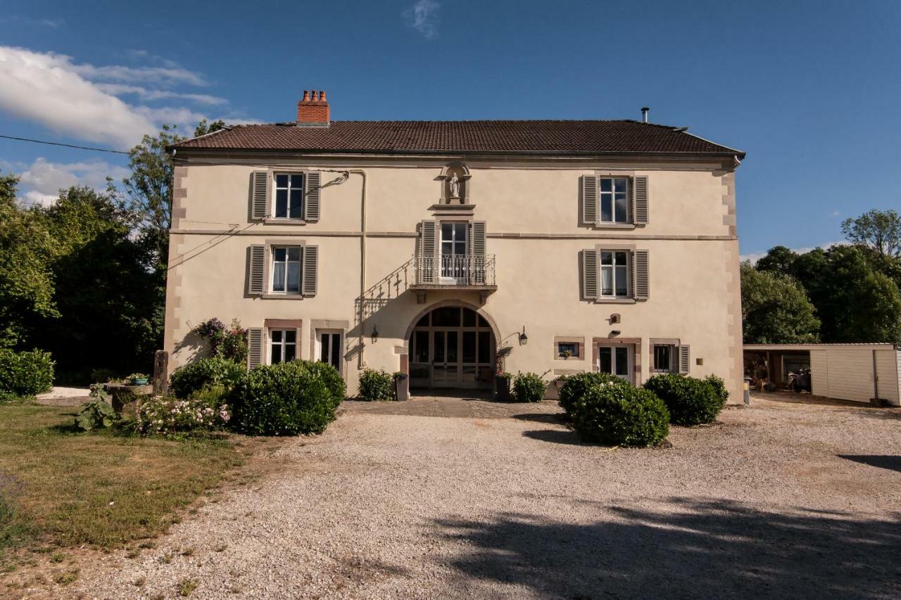 La Maison Au Vert Apartment Melincourt Bagian luar foto